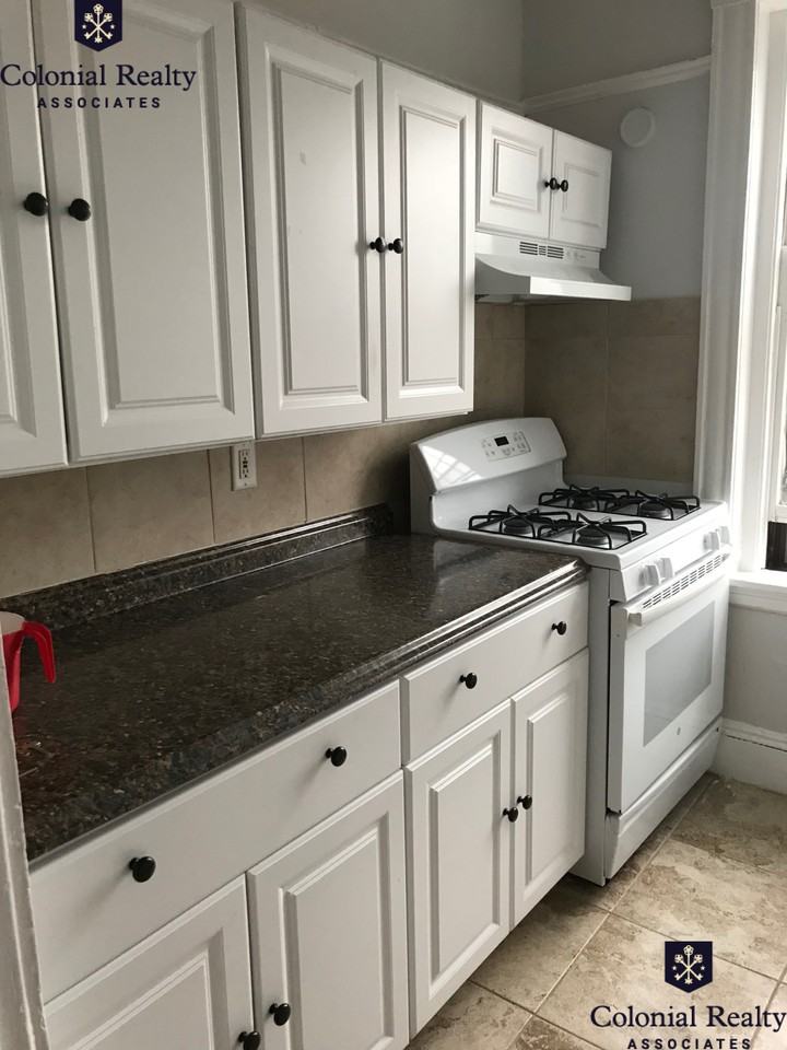 10 Lothian Rd #16 - Photo 3 of 15