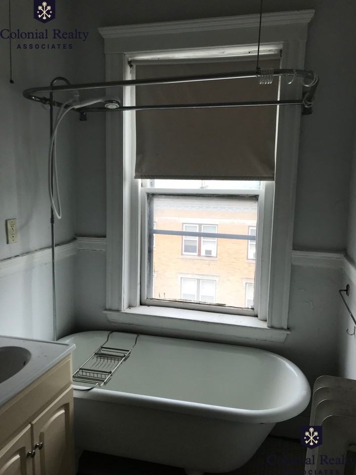 10 Lothian Rd #16 - Photo 5 of 15