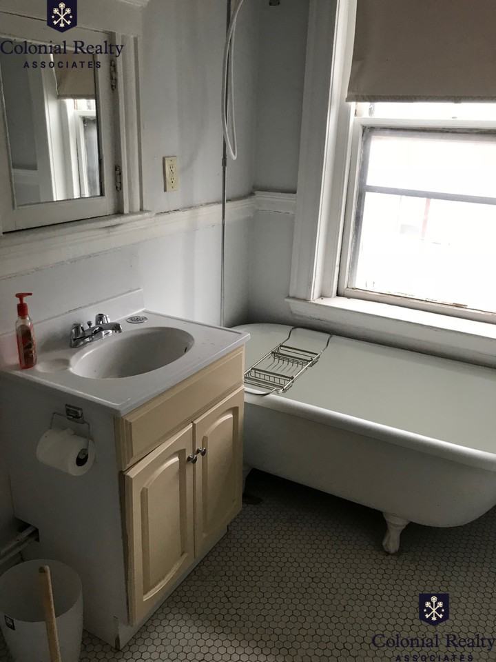 10 Lothian Rd #16 - Photo 6 of 15