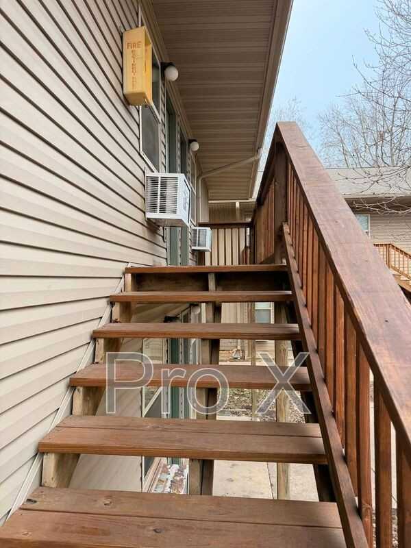 924 Goetz Blvd #14 - Photo 5 of 18