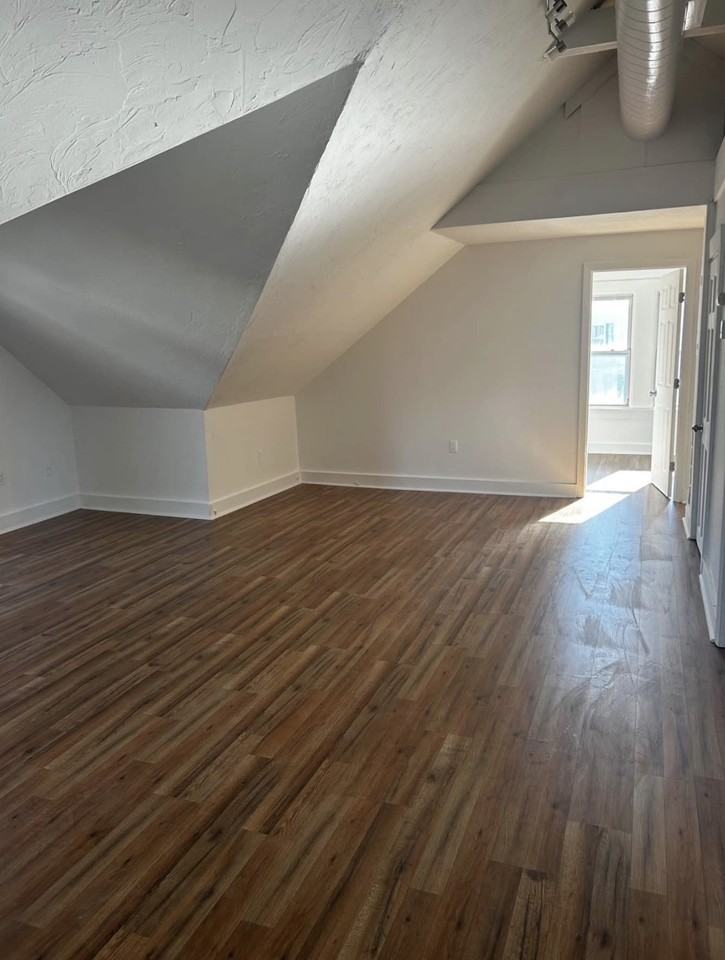 217 Pleasant St #3 - Photo 2 of 9