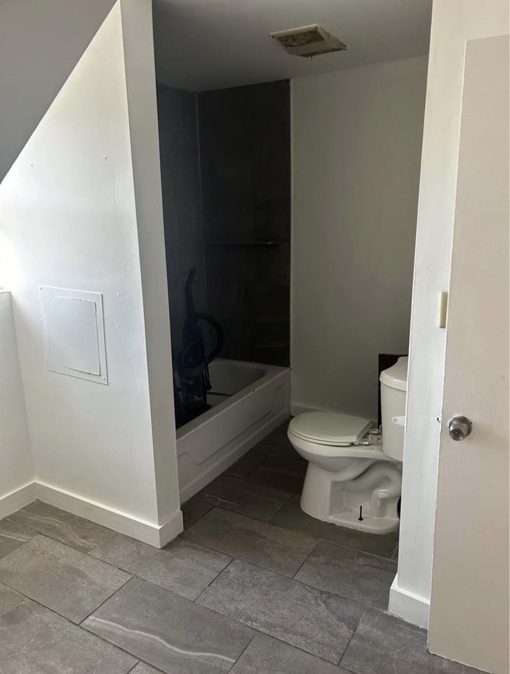 217 Pleasant St #3 - Photo 6 of 9