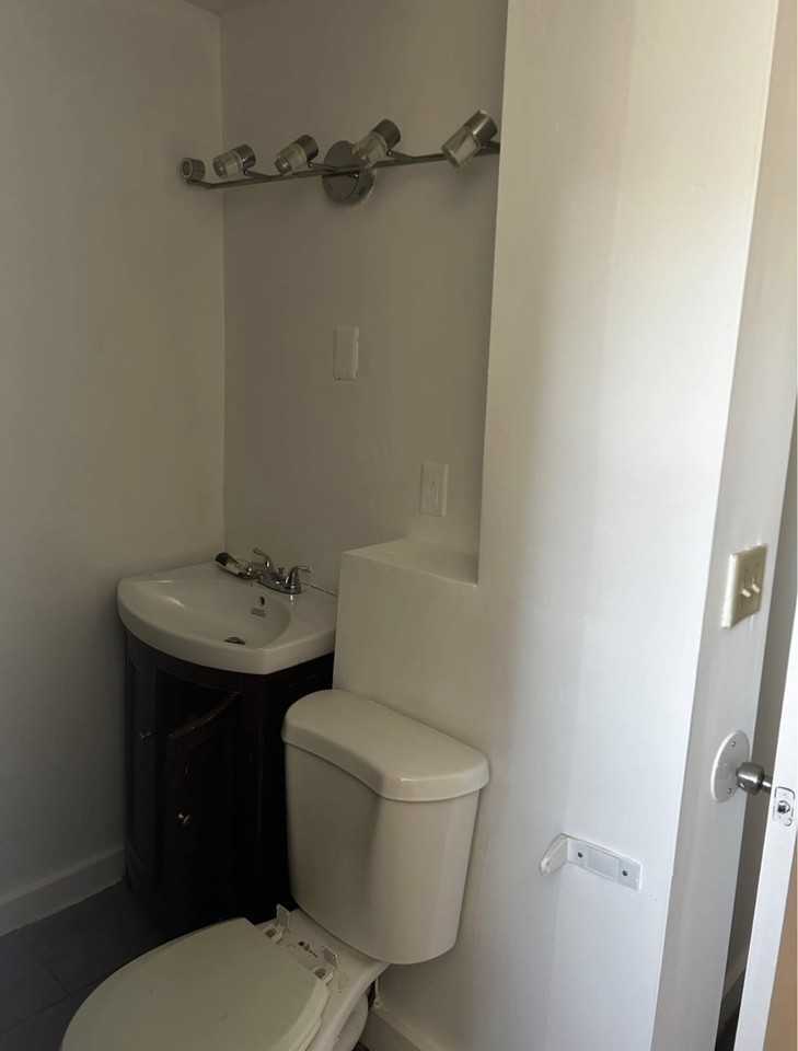 217 Pleasant St #3 - Photo 7 of 9
