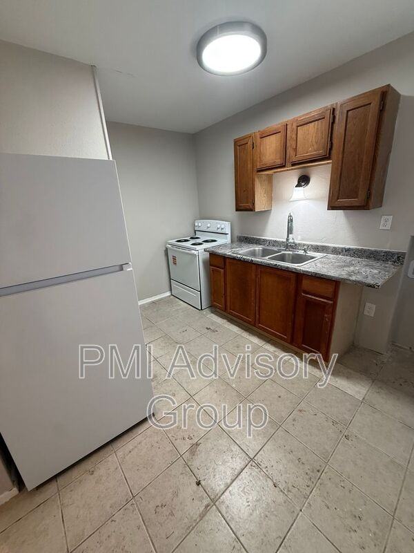 3525 Se Adams St - Photo 7 of 7