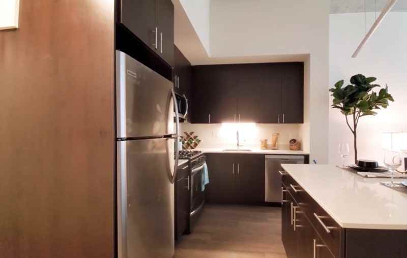 1322 S Wabash Ave - Photo 4 of 16