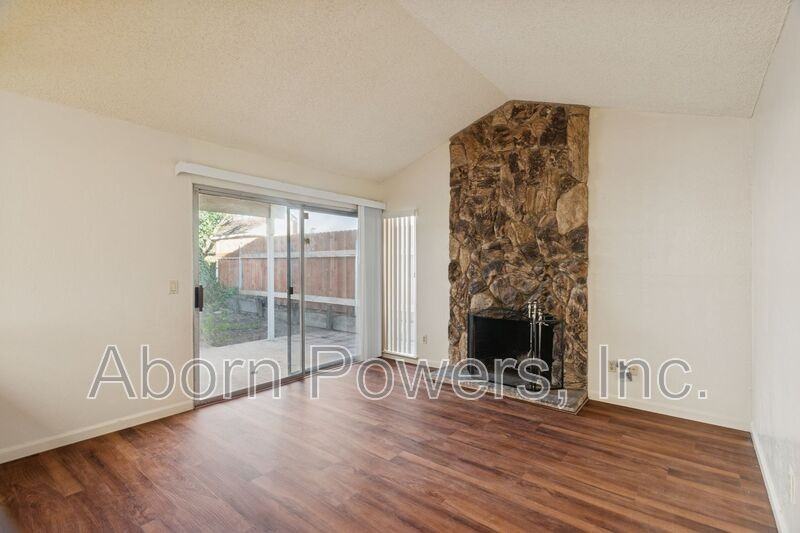 7025 Catamaran Dr - Photo 2 of 24