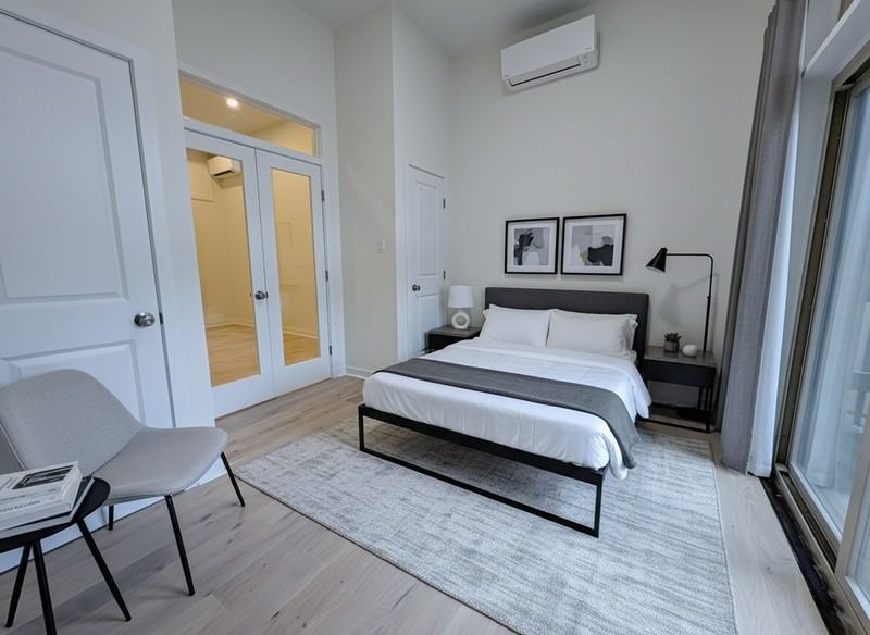 2011 Green St - Photo 2 of 18