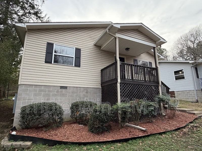 107 Juniper Pl - Photo 2 of 19