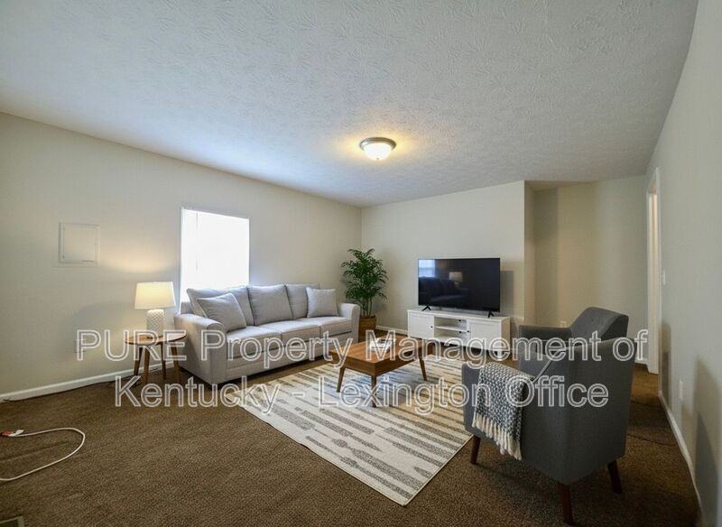 122 N Magnolia St - Photo 2 of 22