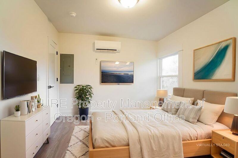 814 Ne 67th Ave - Photo 4 of 19