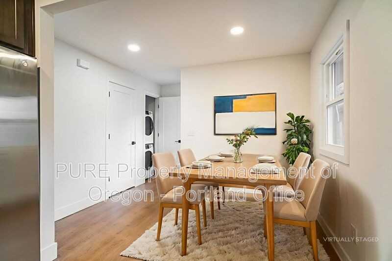 814 Ne 67th Ave - Photo 5 of 19