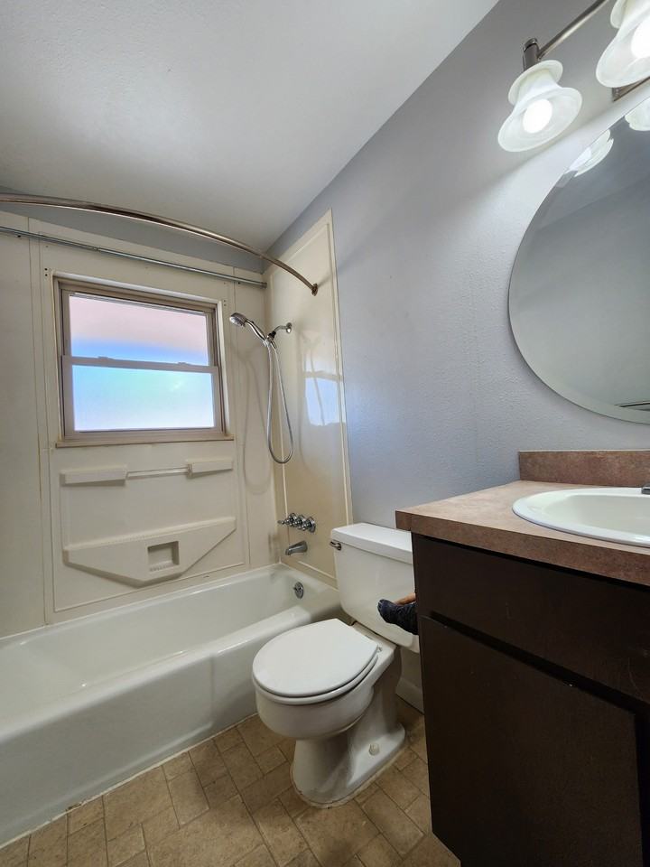 950 Big Thompson Ave #1212 - Photo 6 of 7