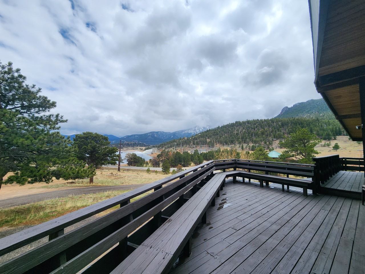 2090 Marys Lake Rd - Photo 4 of 30