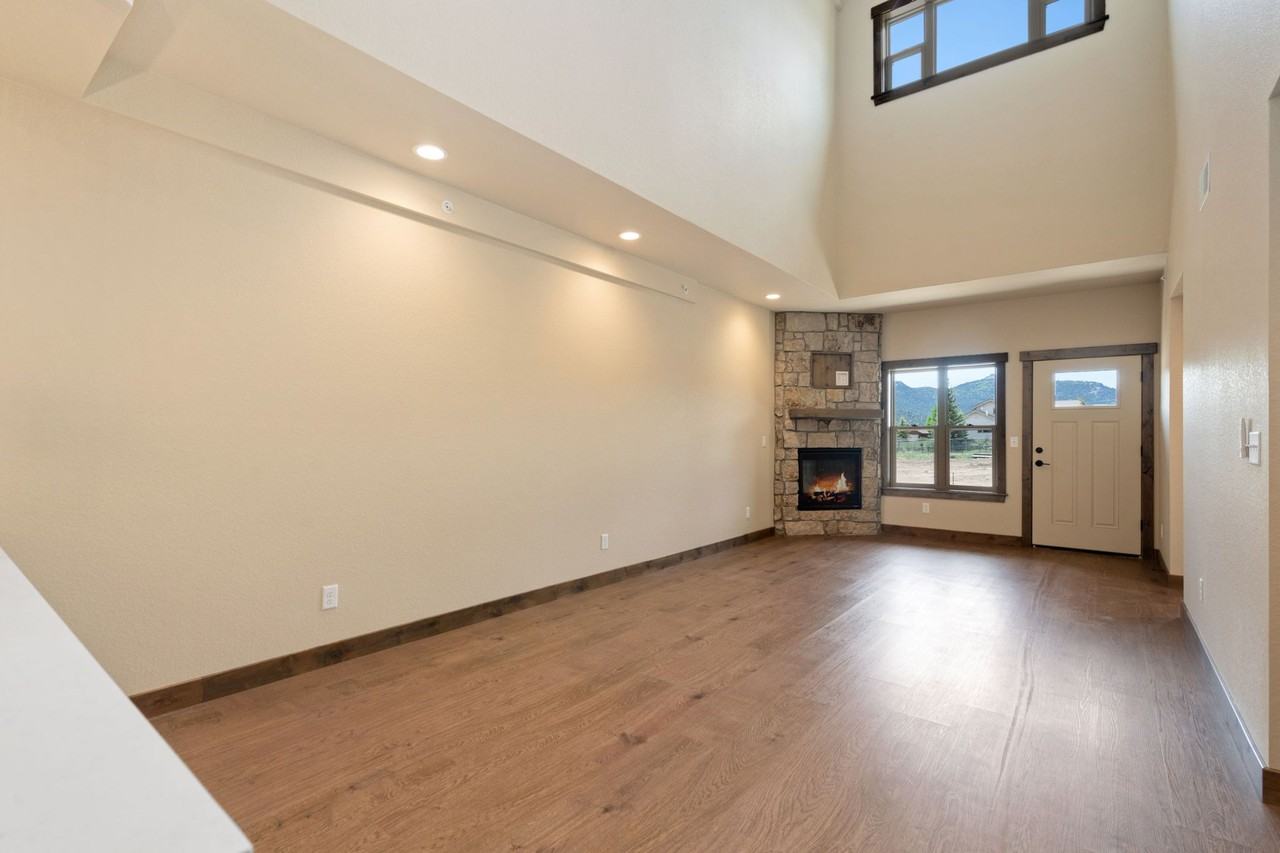 1701 Continental Peaks Cir - Photo 2 of 16