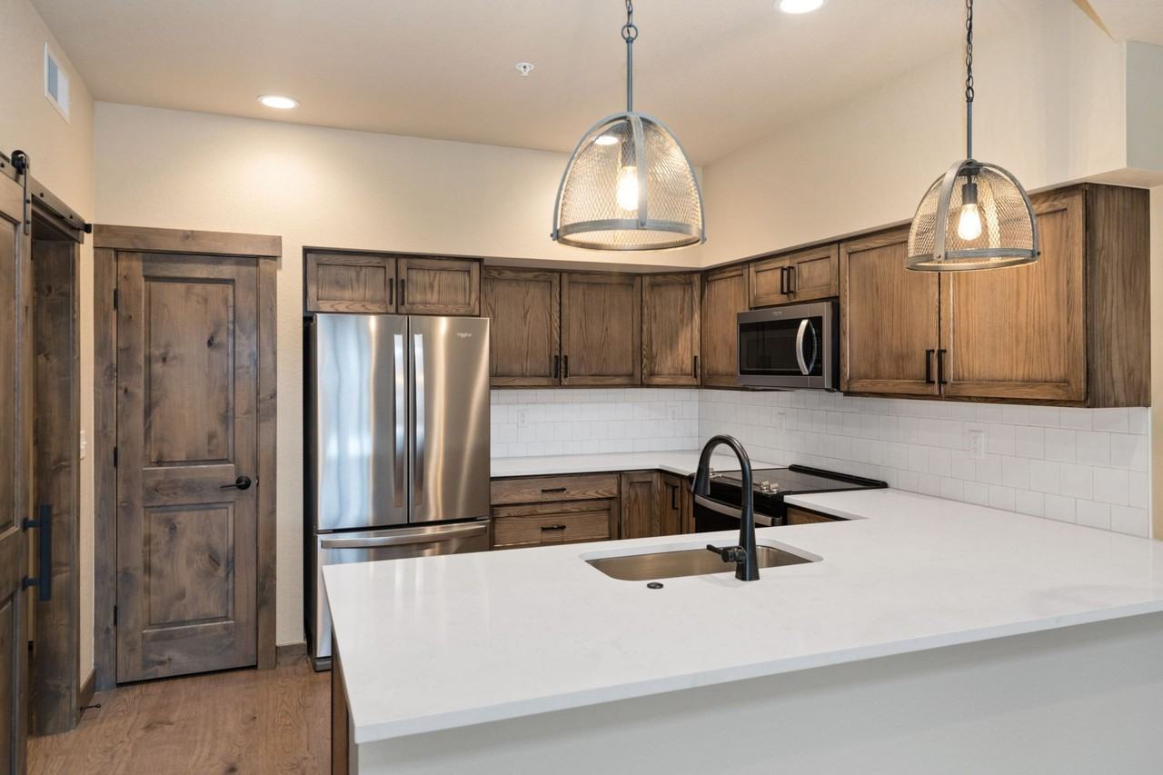 1701 Continental Peaks Cir - Photo 5 of 16