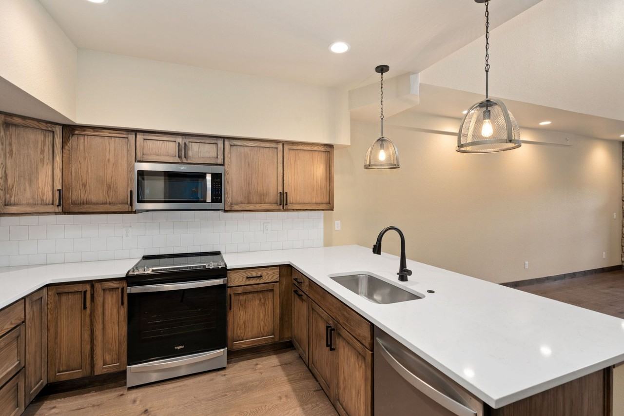 1701 Continental Peaks Cir - Photo 6 of 16