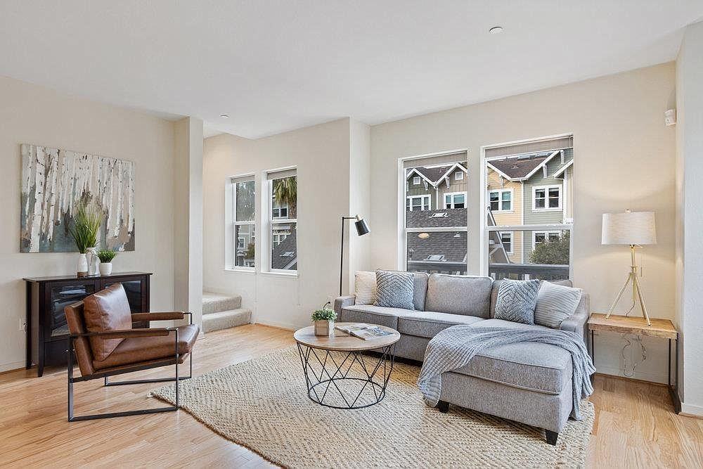 1900 Aberdeen Ln - Photo 7 of 19