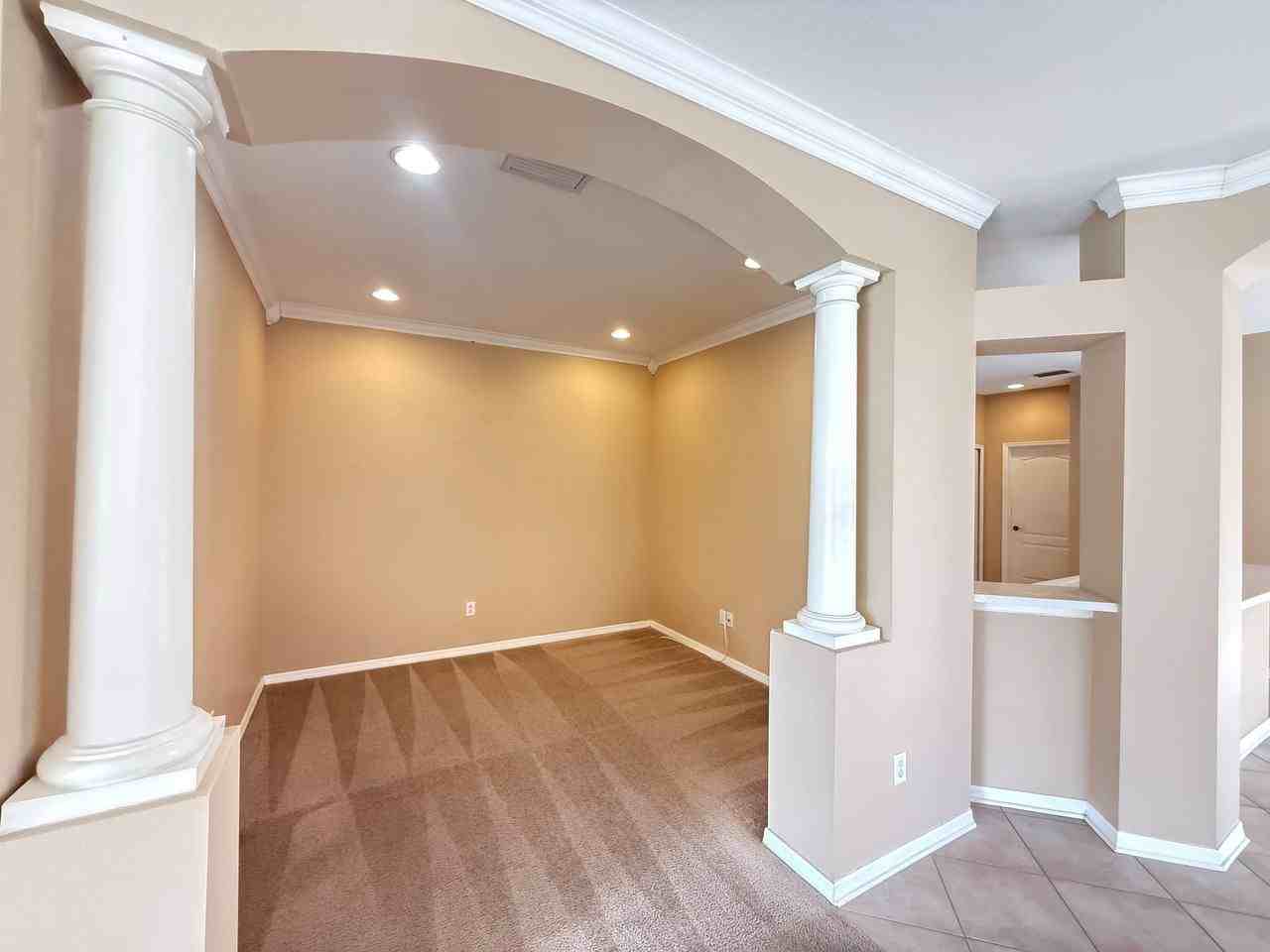 3423 Chapel Creek Cir - Photo 4 of 20