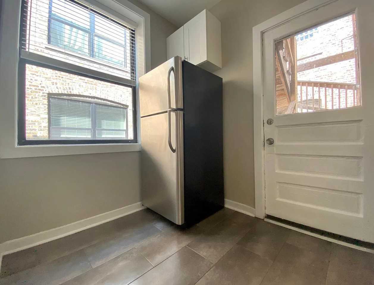 3420 N Elaine Pl #2 - Photo 7 of 10