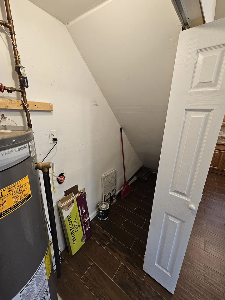 12 Franklin Ln #F - Photo 3 of 14