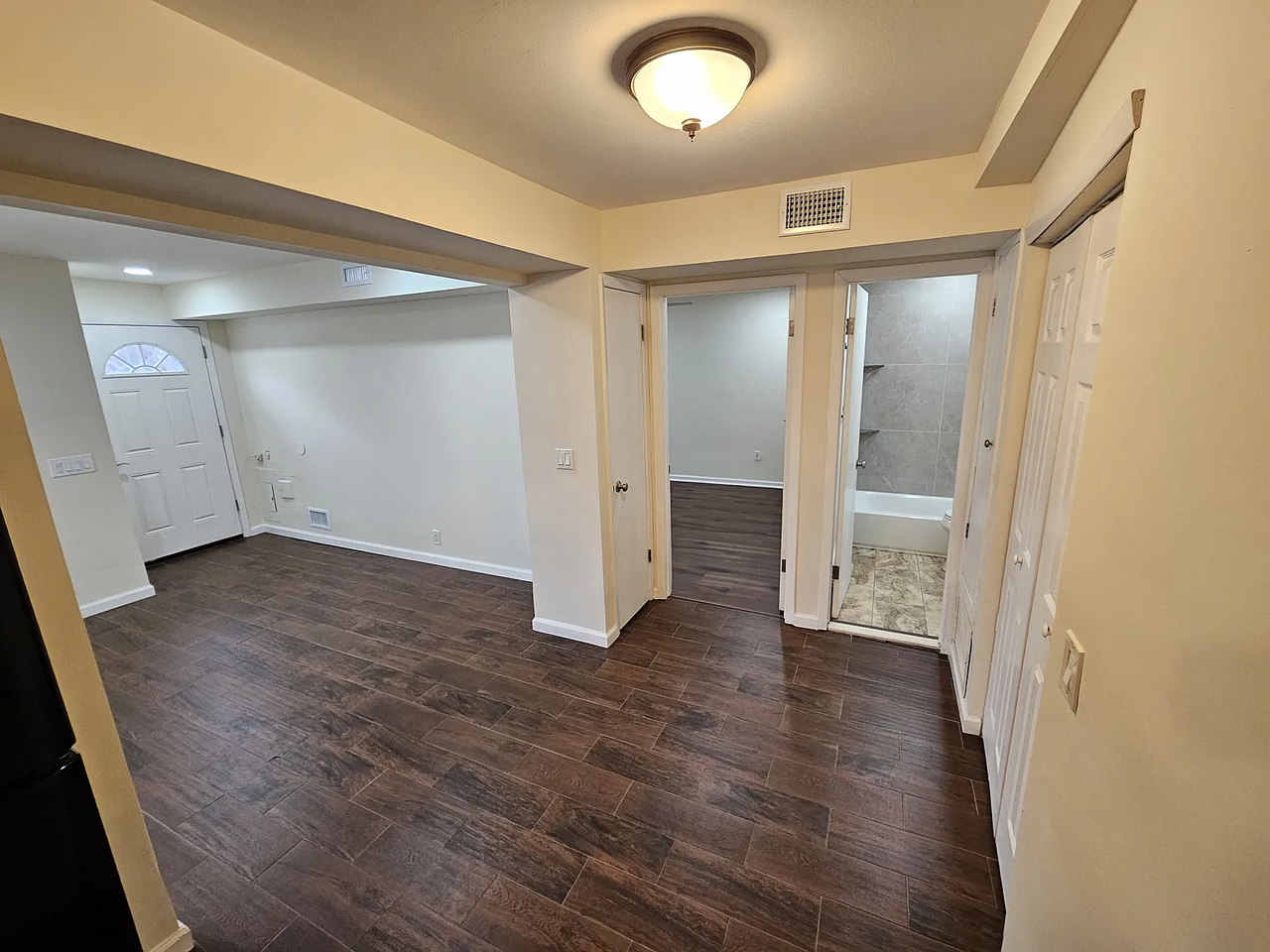 12 Franklin Ln #F - Photo 7 of 14