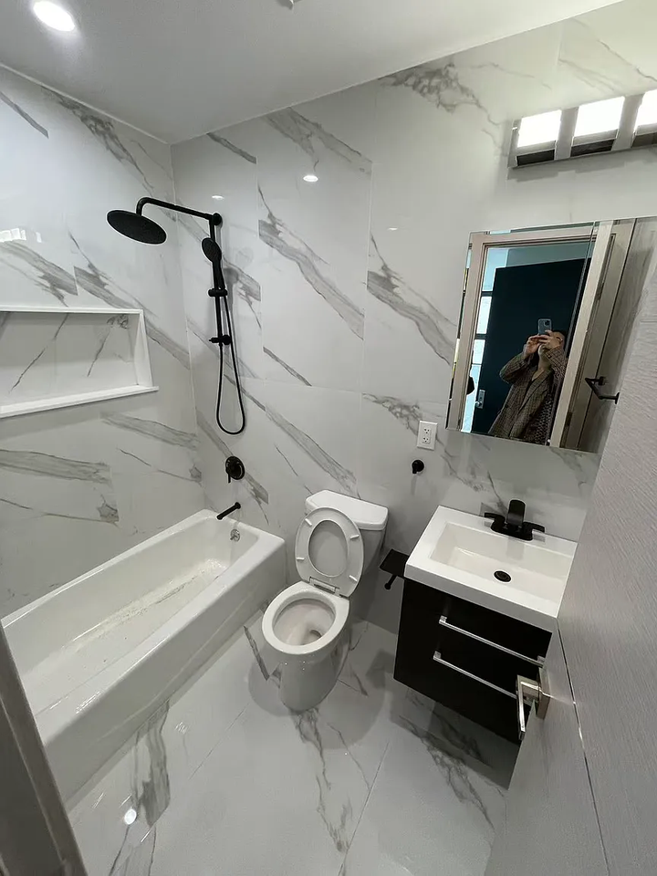 6011 Waldron St #3A - Photo 3 of 8