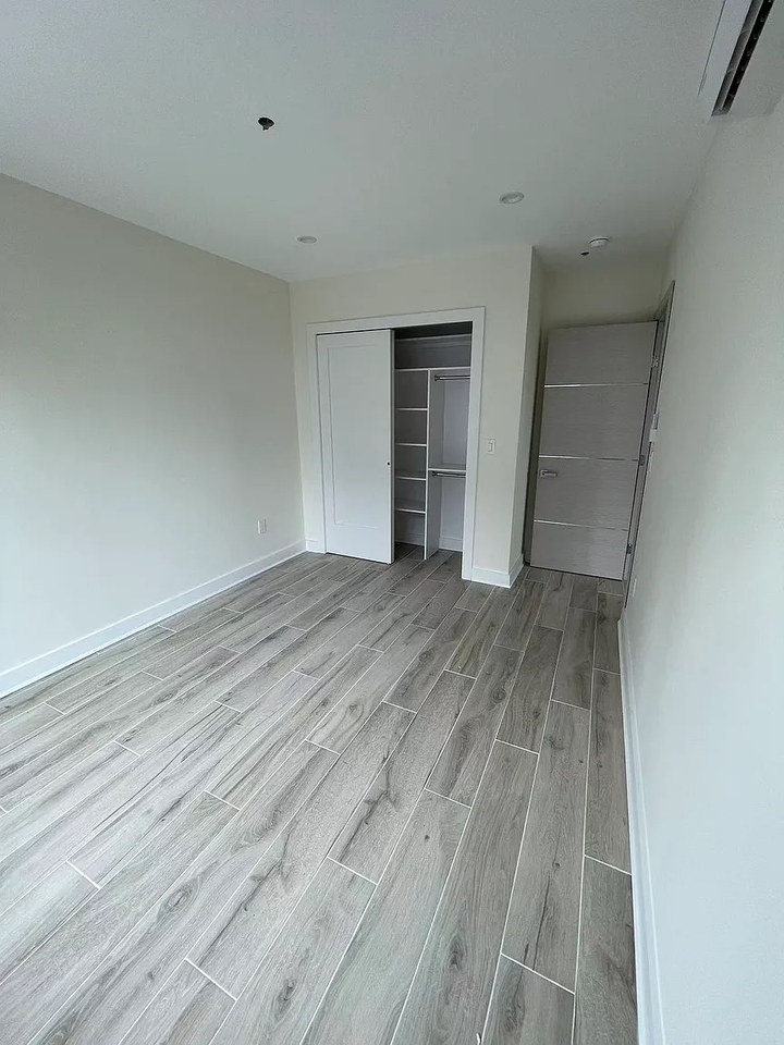 6011 Waldron St #3A - Photo 5 of 8