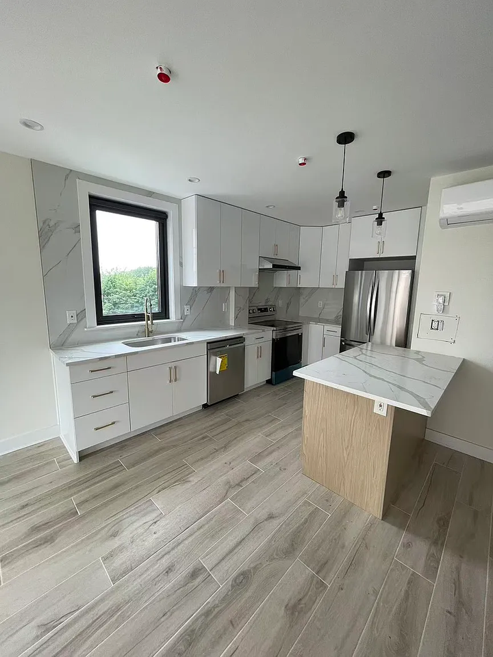 6011 Waldron St #3A - Photo 6 of 8