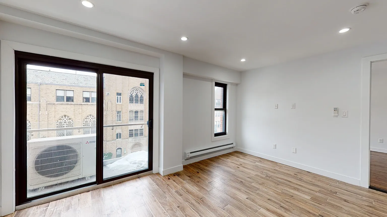 17716 Wexford Ter #401 - Photo 2 of 9