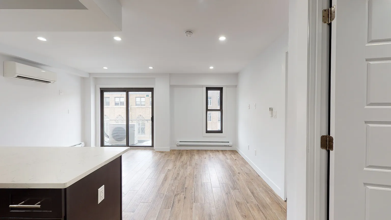 17716 Wexford Ter #401 - Photo 5 of 9