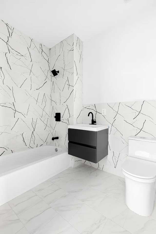 1008 Gates Ave #3 - Photo 2 of 6