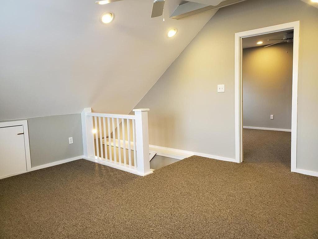 407 Central Ave - Photo 2 of 8