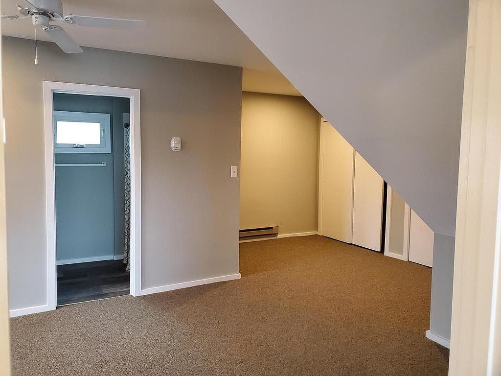 407 Central Ave - Photo 4 of 8