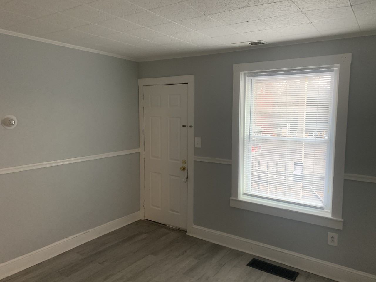 229 W Diamond St - Photo 5 of 15