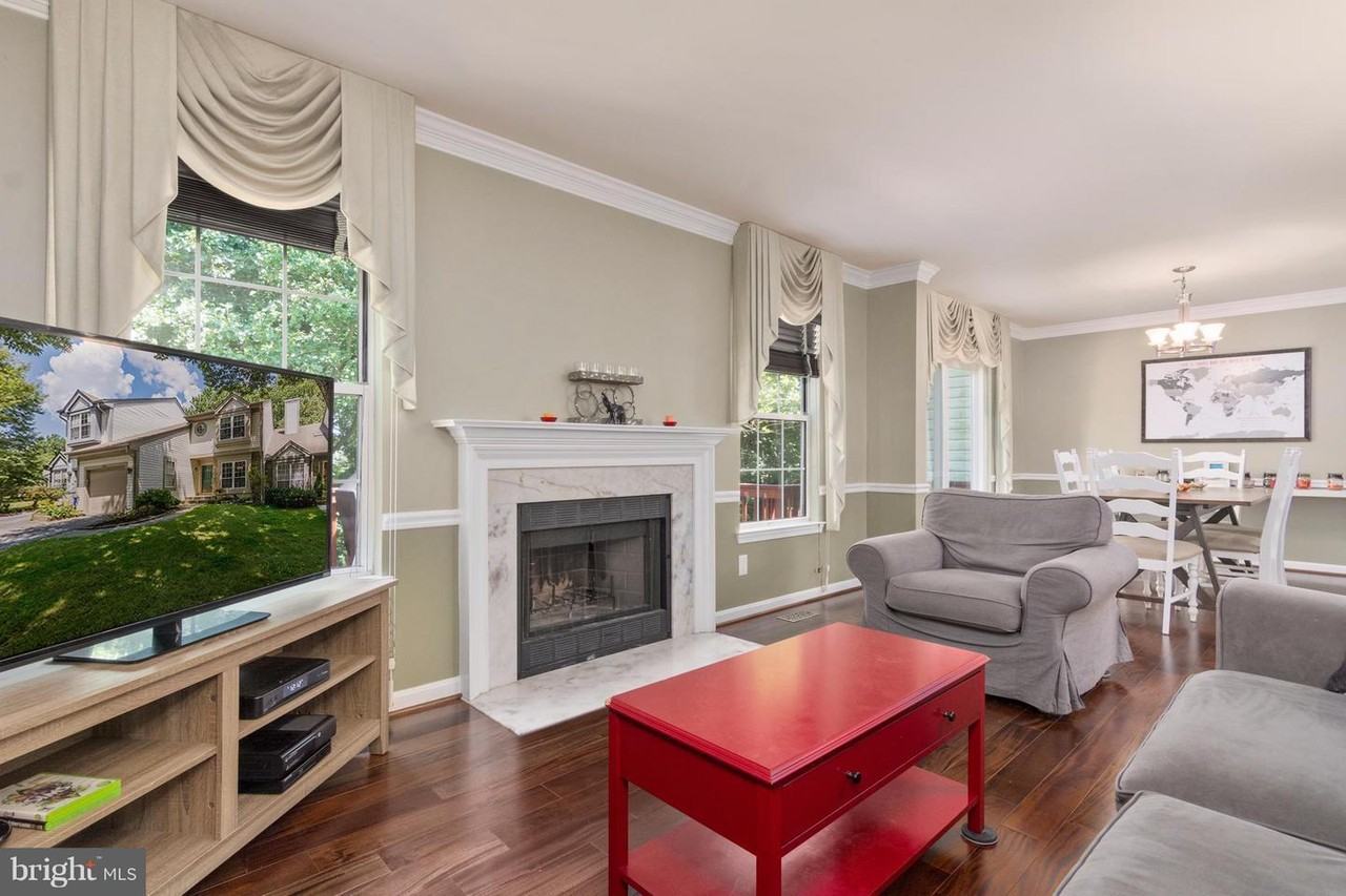 1625 Hugo Cir - Photo 5 of 25