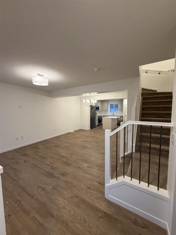 1271 Keswick Dr Sw - Photo 2 of 50