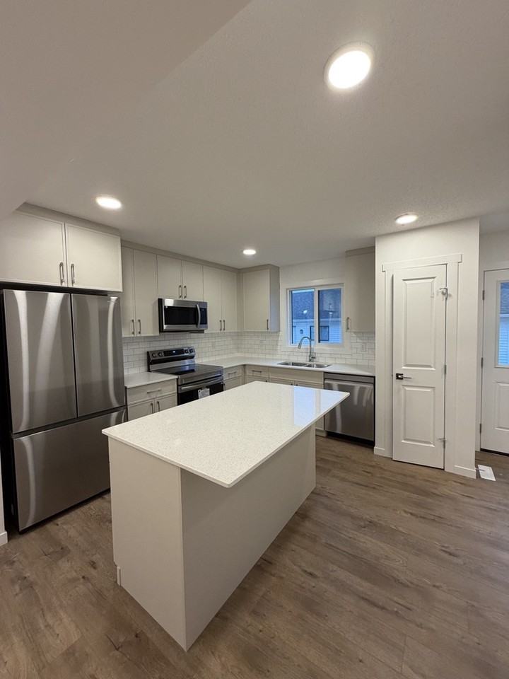 1271 Keswick Dr Sw - Photo 5 of 50