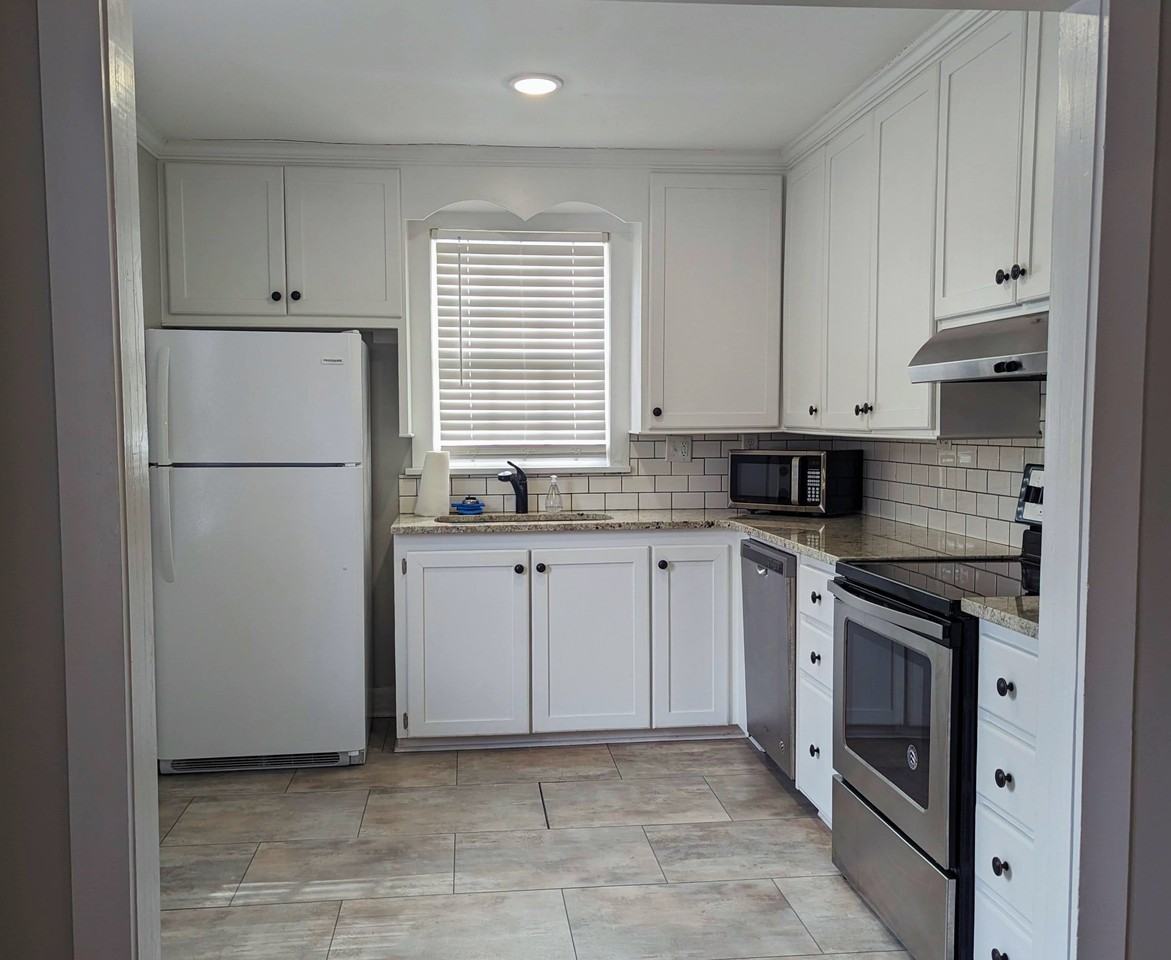 302 S 16th Ave - Photo 7 of 31