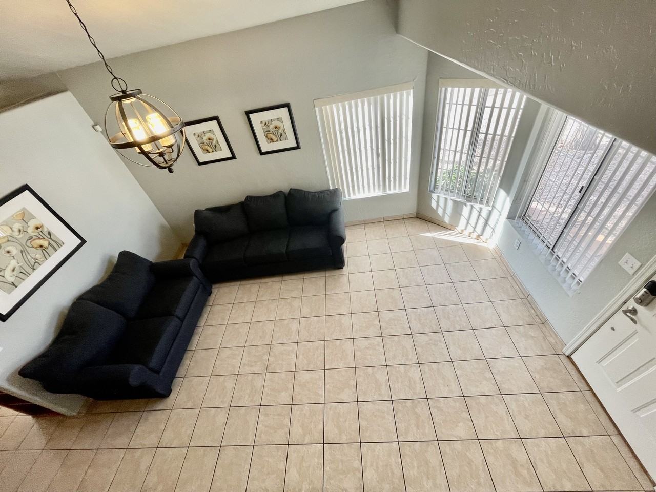 3705 E Topeka Dr - Photo 4 of 16