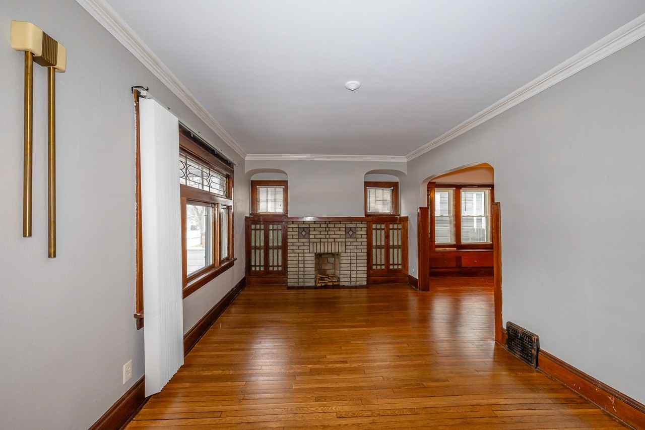 3707 W 140th St - Photo 6 of 31