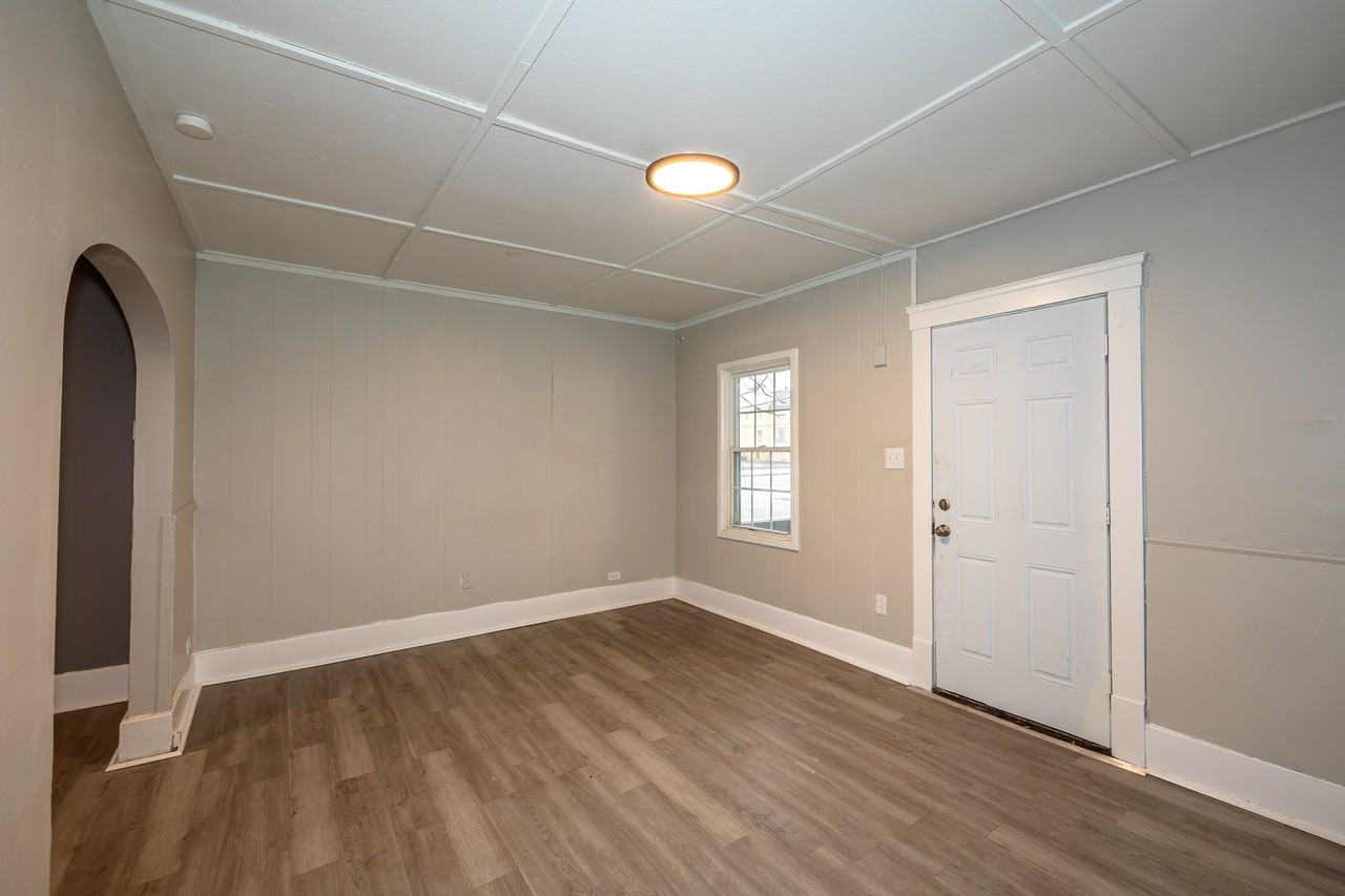 2828 Apple Ave - Photo 3 of 16