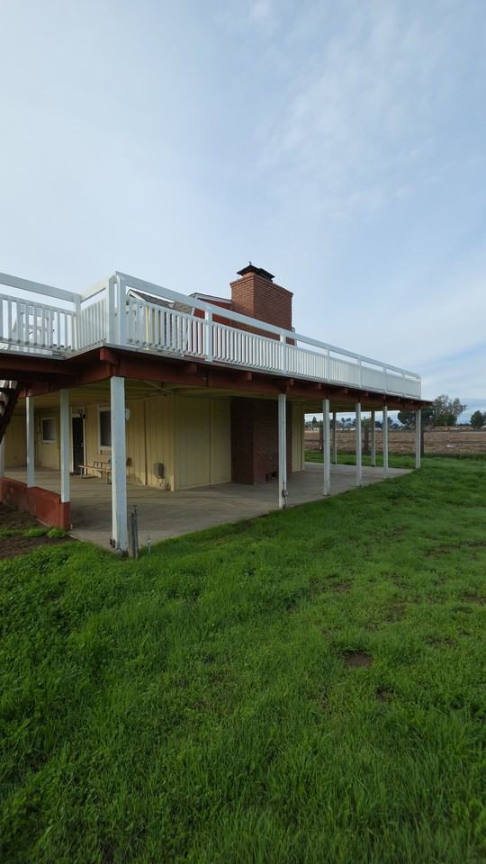 33123 9th St #B - Photo 5 of 46