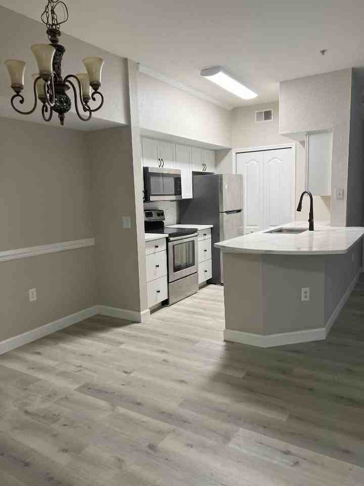 4156 Central Sarasota Pkwy - Photo 3 of 20