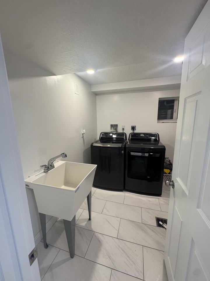 665 E Howard Dr #NA - Photo 3 of 13