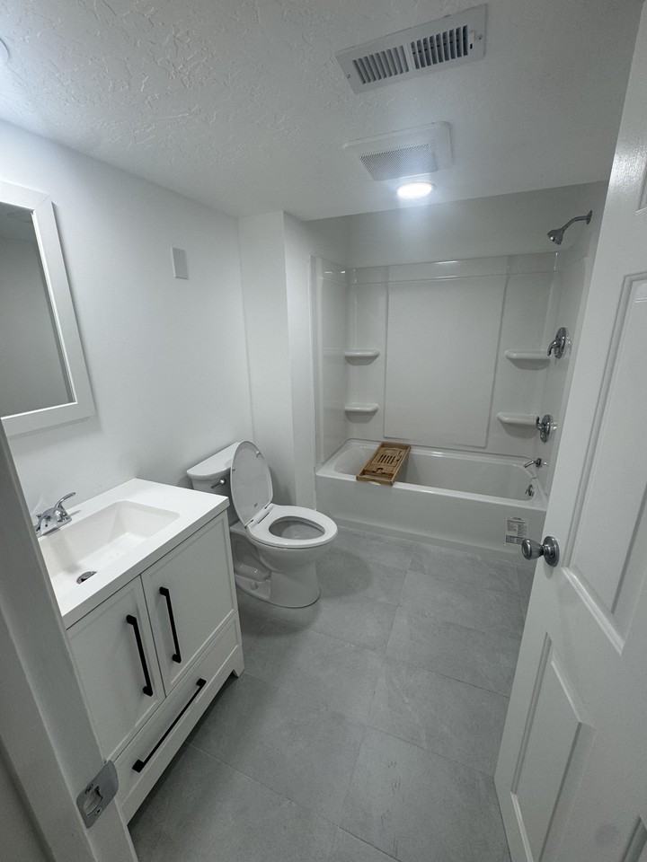 665 E Howard Dr #NA - Photo 6 of 13