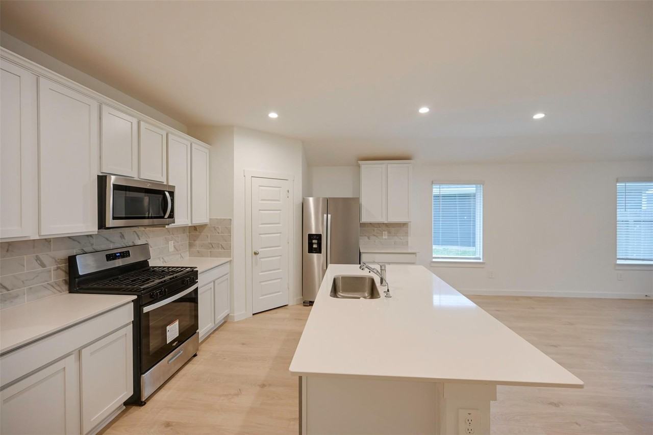 31730 Hallington Hill Ln #1 - Photo 7 of 9