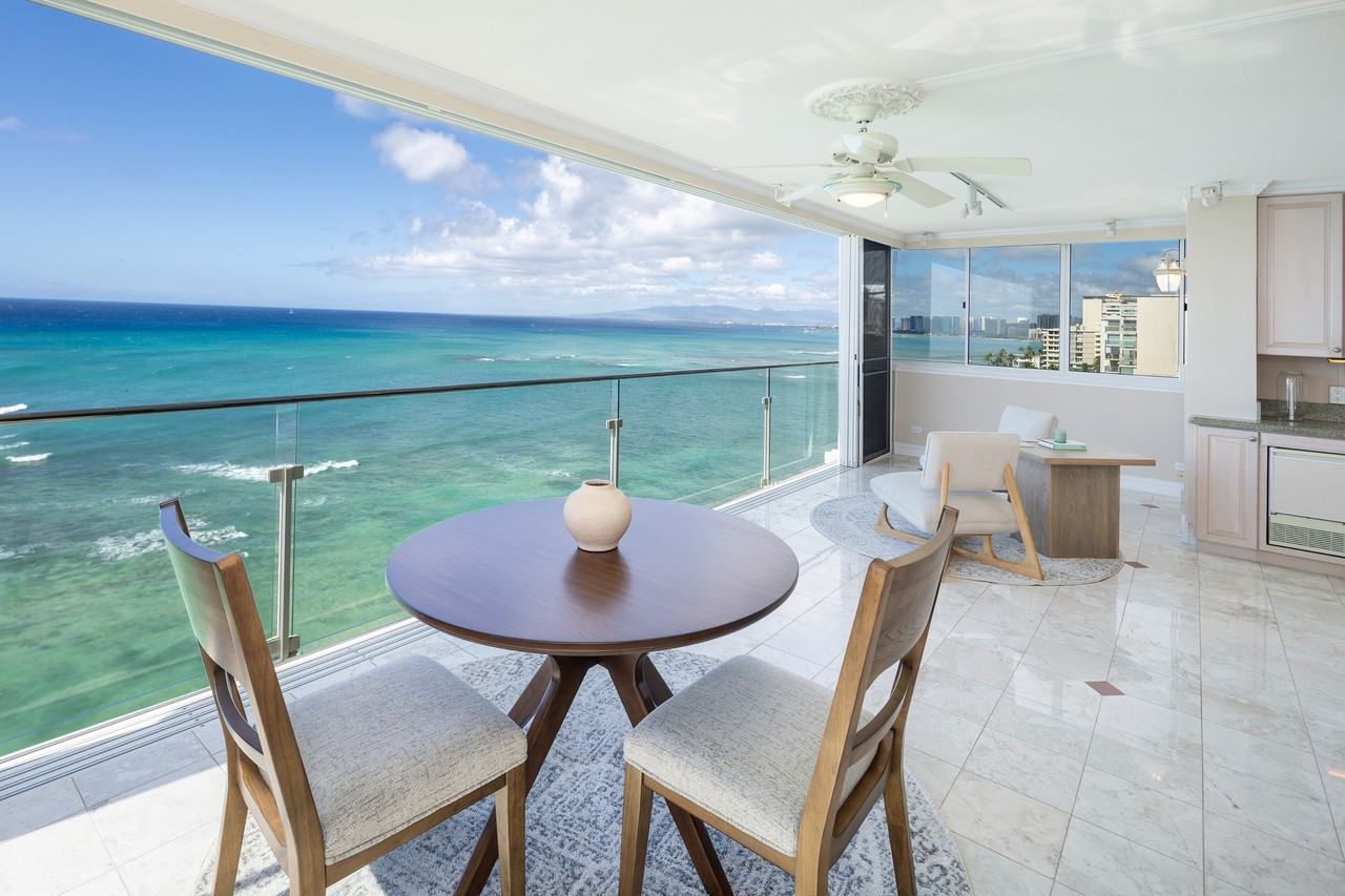 3065 Kalakaua Ave Ph #1 - Photo 4 of 27