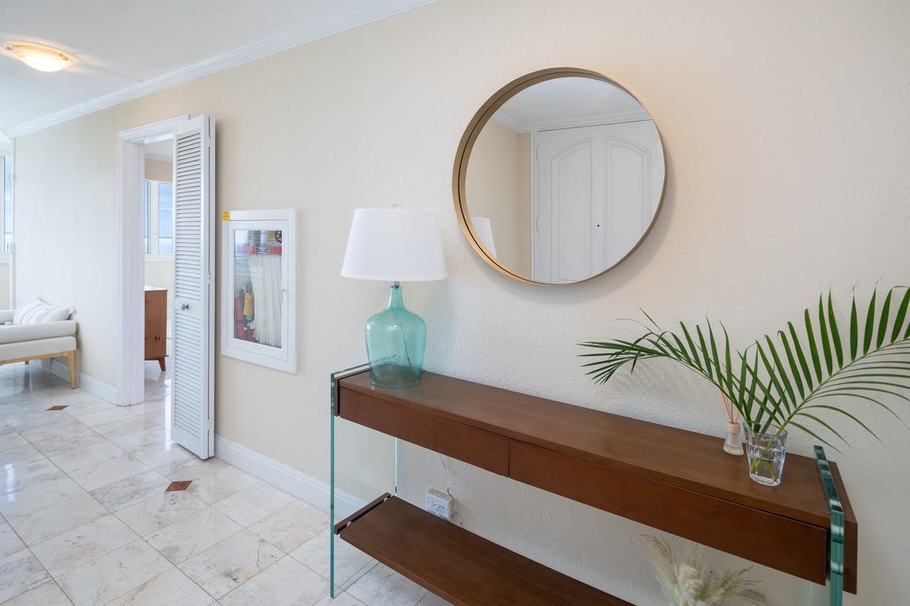 3065 Kalakaua Ave Ph #1 - Photo 7 of 27