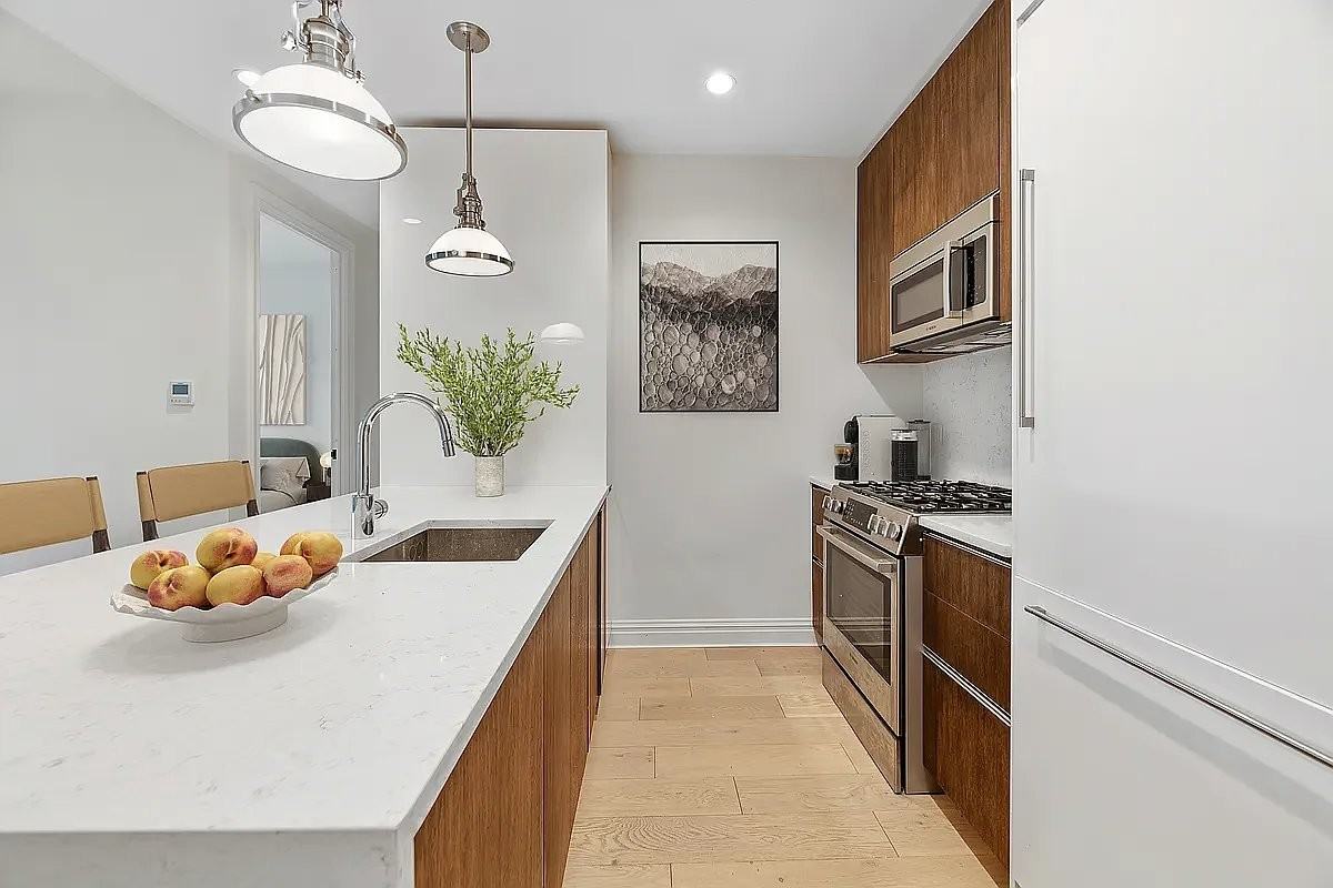 127 W 112th St #3A - Photo 4 of 10