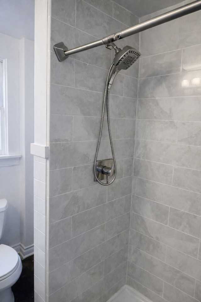 7015 N Greeley Ave #2 - Photo 4 of 7